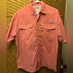 Men’s Columbia fishing shirt size M